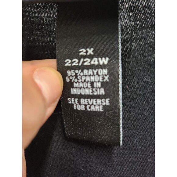 AnyWear by Catherines Womens Tank Top Sz 2X Black Chain Neck Minimalist Capsule - Picture 5 of 8